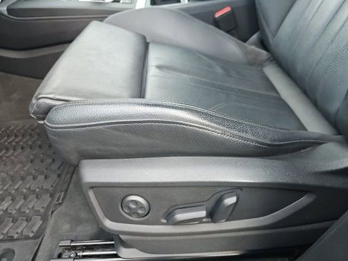 Used 2020 Audi Q5 2.0T Titanium Premium Plus image 24