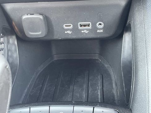 Used 2023 Chevrolet TrailBlazer LT w/ Convenience Package FWD image 21