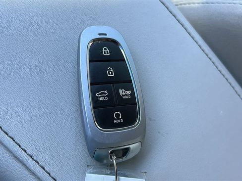 Used 2023 Hyundai Sonata SEL FWD image 29