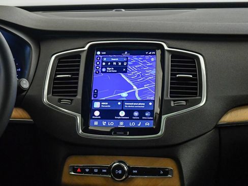 Certified 2023 Volvo XC90 T8 Core w/ Protection Package Premier AWD/4WD image 14