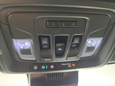 Used 2024 GMC Sierra 2500 AT4 w/ AT4 Premium Plus Package AWD/4WD image 23