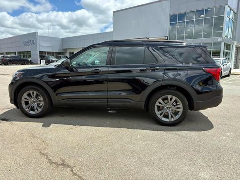 Used 2026 Ford Explorer Active w/ Active Comfort Package AWD/4WD image 6