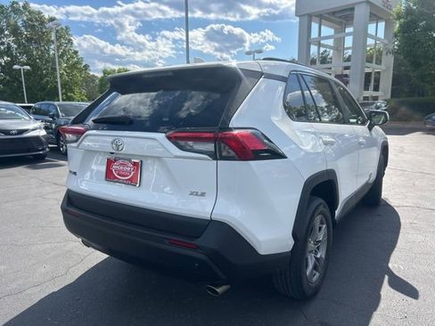 Used 2024 Toyota RAV4 XLE FWD image 7
