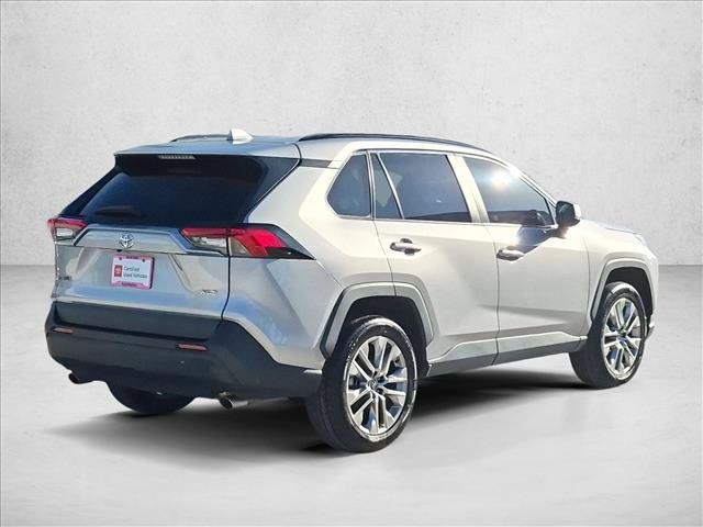 Used 2023 Toyota RAV4 XLE Premium FWD image 5
