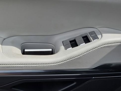 New 2026 Lincoln Navigator Premiere AWD/4WD image 14