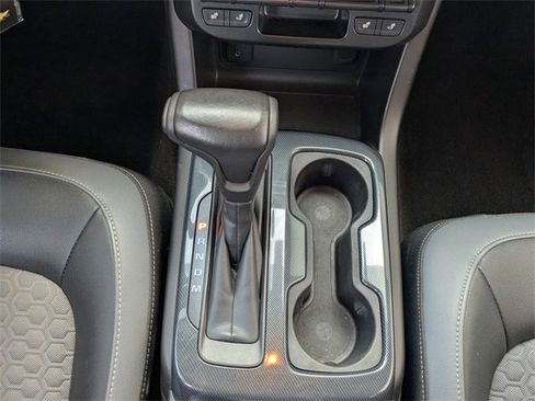 Used 2015 Chevrolet Colorado Z71 image 19