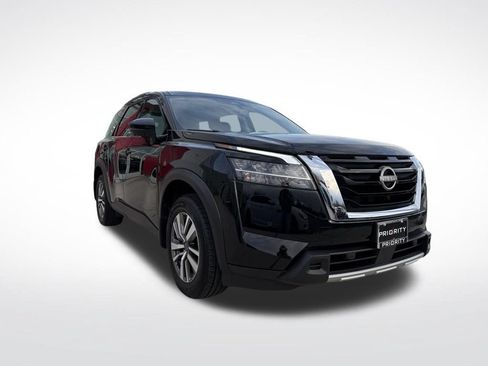 Certified 2024 Nissan Pathfinder SL AWD/4WD image 8