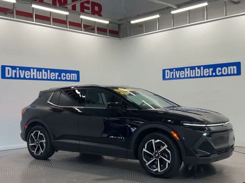 Used 2026 Chevrolet Equinox EV LT FWD image 4