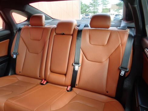 Used 2020 Ford Fusion Titanium FWD image 9