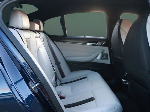 Used 2023 BMW M5 Competition w/ Competition Package image 14