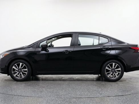 Used 2025 Nissan Versa SV FWD image 5