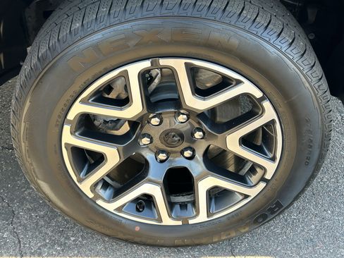 Used 2025 RAM 1500 Laramie image 8