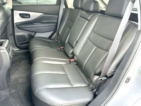 Used 2024 Nissan Murano SV w/ SV Midnight Edition Package image 23