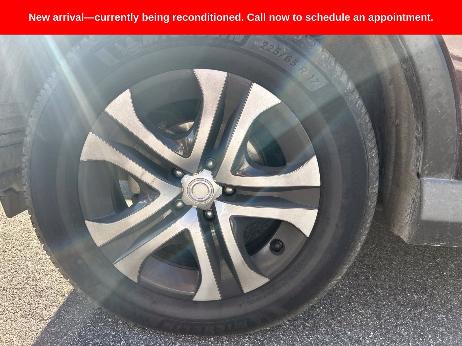 Used 2018 Toyota RAV4 LE AWD/4WD image 5