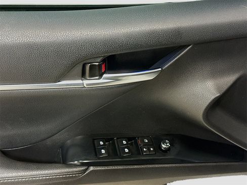 Used 2020 Toyota Camry XSE image 20