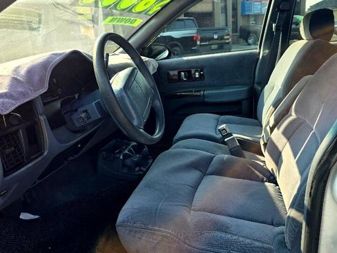 Used 1995 Chevrolet Caprice Classic image 9