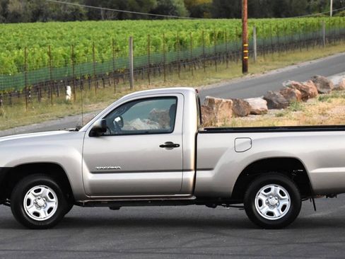 Used 2005 Toyota Tacoma 2WD Regular Cab image 17