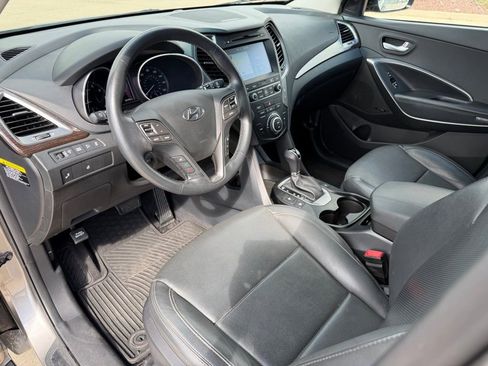 Used 2017 Hyundai Santa Fe Sport FWD image 11