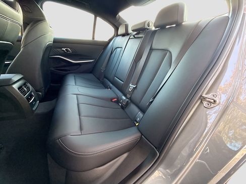 Used 2025 BMW 330i Sedan image 21