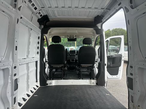 Used 2024 RAM ProMaster 2500 w/ Convenience Group FWD image 38