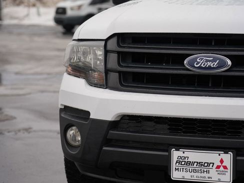Used 2017 Ford Expedition EL XL image 9