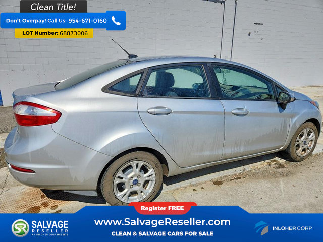 Used 2014 Ford Fiesta SE w/ Comfort Package FWD image 4