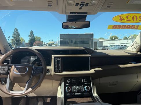 Used 2024 GMC Yukon Denali w/ Max Trailering Package AWD/4WD image 11