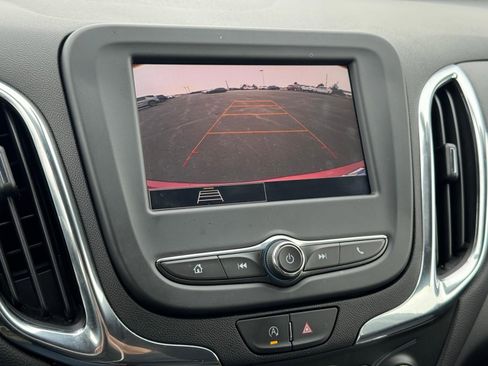 Used 2024 Chevrolet Equinox LT image 16