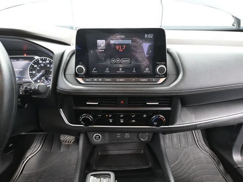 Used 2023 Nissan Rogue S AWD/4WD image 28