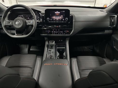 Used 2025 Nissan Pathfinder Rock Creek image 24