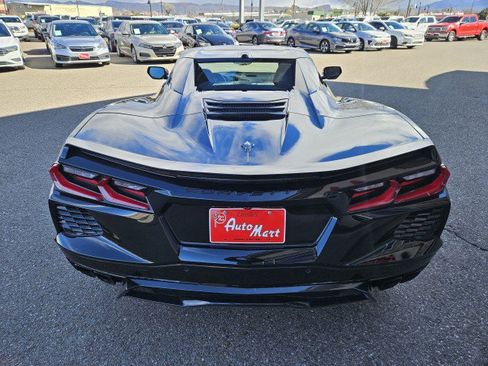 Used 2023 Chevrolet Corvette Stingray Preferred Conv w/ Stealth Interior Trim Package image 4