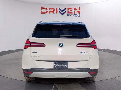 Used 2025 BMW X3 xDrive30i w/ Premium Package image 4