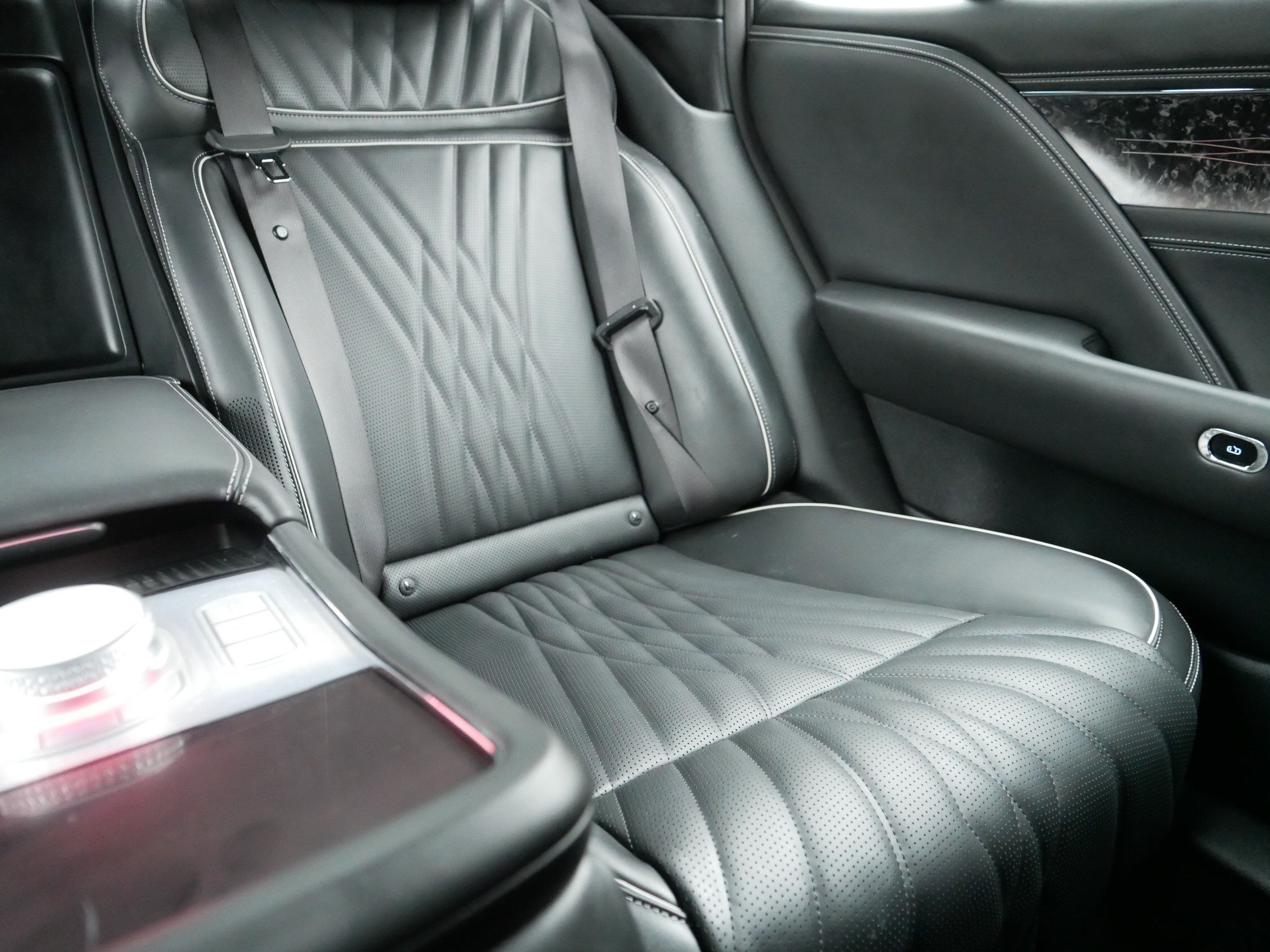 Used 2026 Genesis G90 3.5T AWD/4WD image 14