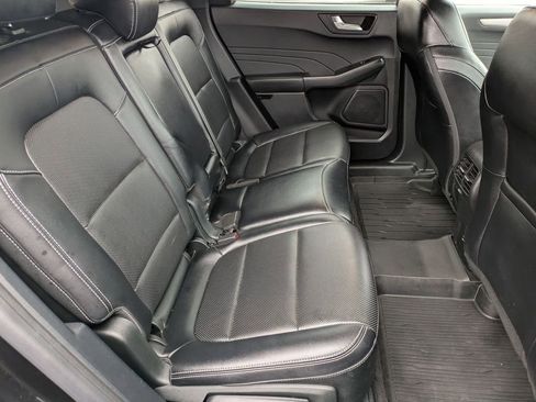 Used 2022 Ford Escape SEL image 18