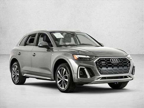 Used 2024 Audi Q5 2.0T Premium Plus w/ Premium Plus Package AWD/4WD image 3