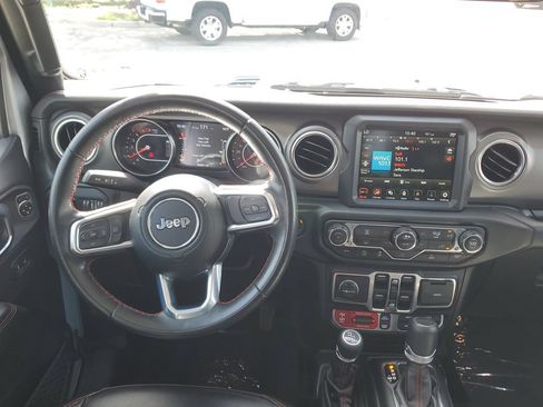 Used 2022 Jeep Gladiator Rubicon w/ LED Lighting Group AWD/4WD image 19