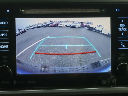 Used 2017 Toyota Tacoma TRD Sport w/ Tow Package image 51