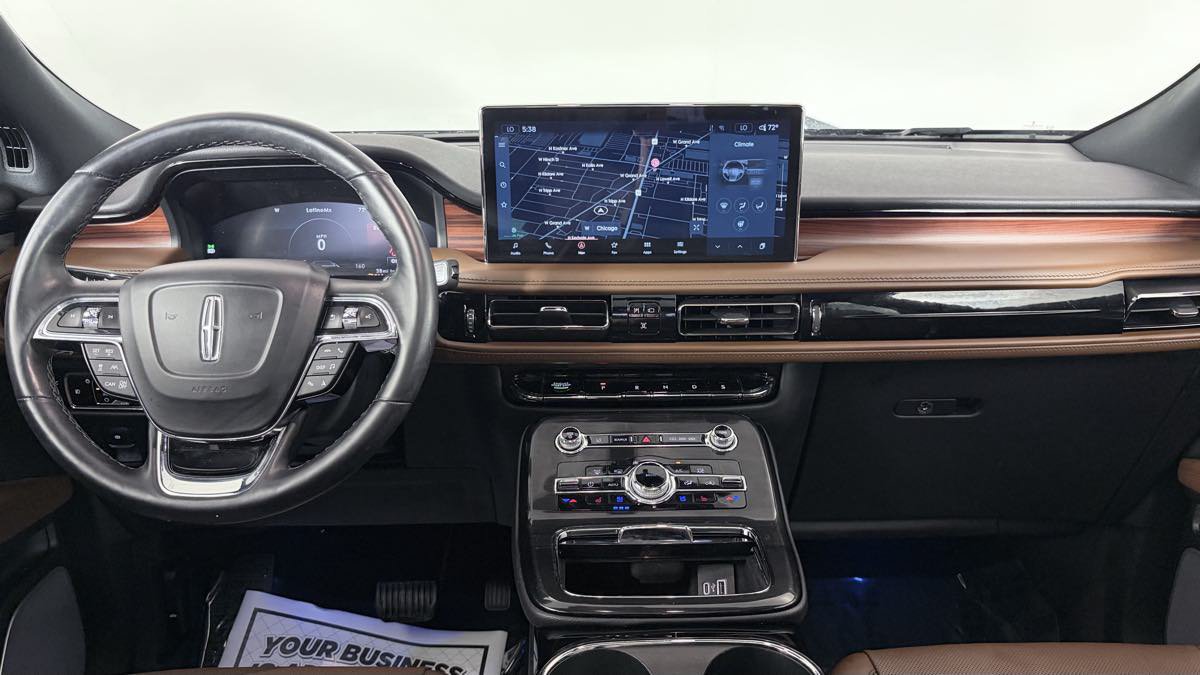 Used 2023 Lincoln Nautilus Reserve w/ Equipment Group 202A AWD/4WD image 31