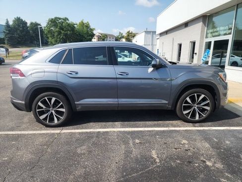 Used 2024 Volkswagen Atlas Cross Sport SEL Premium R-Line AWD/4WD image 36