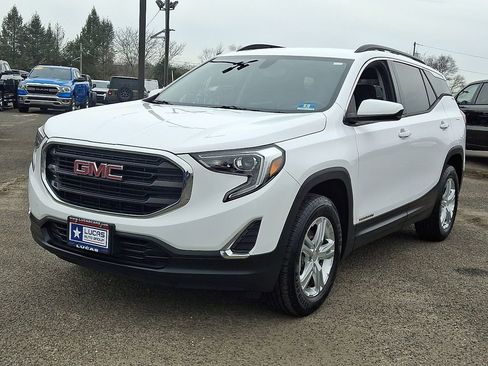 Used 2018 GMC Terrain SLE w/ Driver Convenience Package image 5