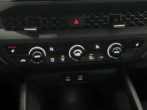 Certified 2025 Honda Accord SE image 22