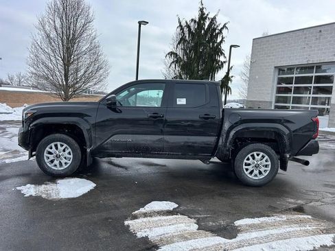 New 2026 Toyota Tacoma SR5 image 3