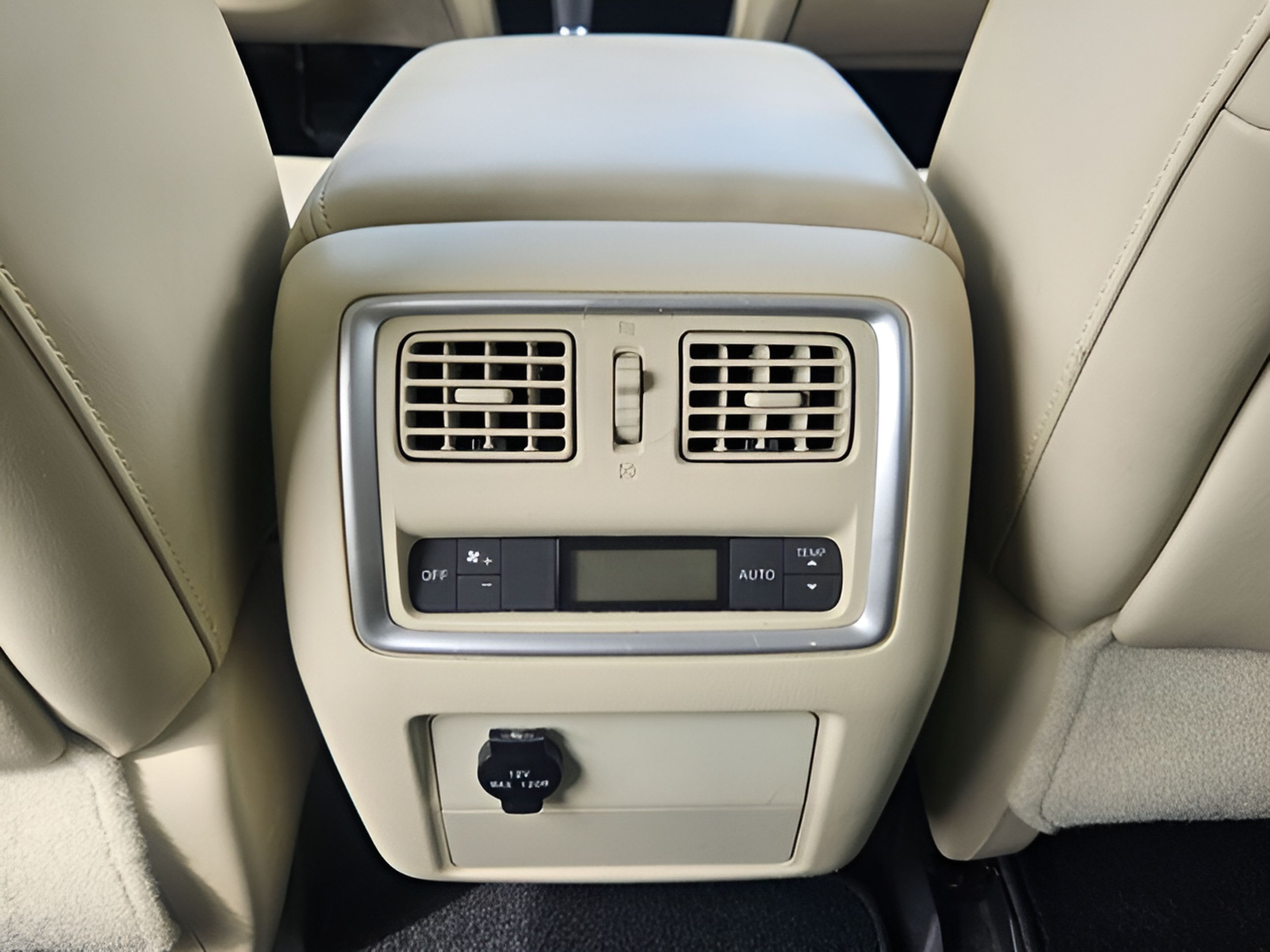 Used 2015 INFINITI QX60 FWD w/ Premium Plus Package image 28