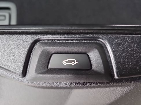 New 2026 BMW X5 xDrive40i w/ Climate Comfort Package image 13