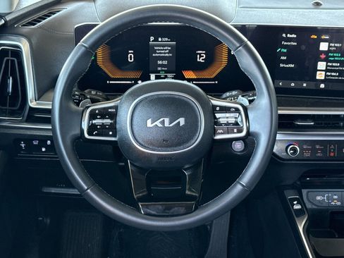 Certified 2025 Kia Sorento EX AWD/4WD image 13