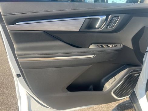 New 2026 Buick Enclave Preferred w/ Power Package image 13