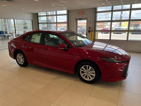 New 2026 Toyota Camry LE FWD image 1