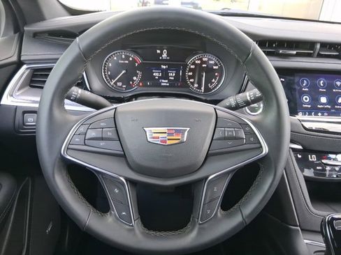New 2025 Cadillac XT5 Luxury w/ LPO, Floor Liner Package image 10