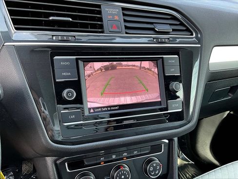Used 2019 Volkswagen Tiguan S w/ Driver Assistance Package AWD/4WD image 16