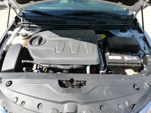Used 2017 Chrysler 200 Limited w/ Convenience Group FWD image 16